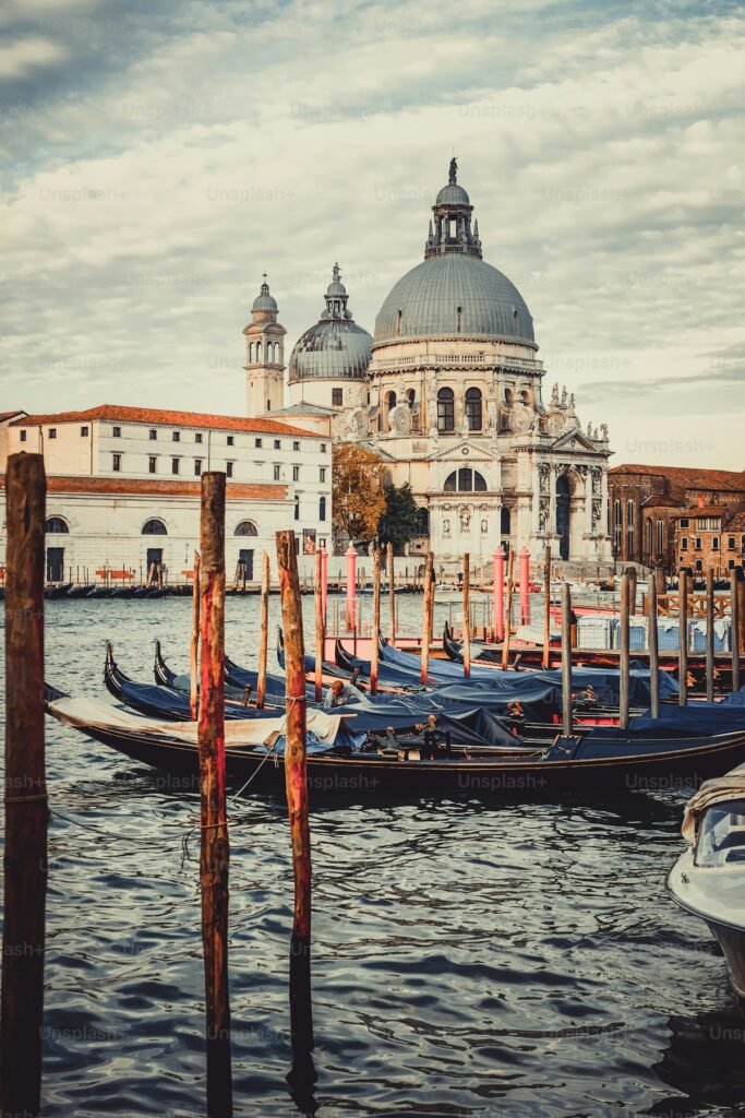 7-Day Rome, Florence & Venice Grand Tour - Gondola boats with Basilica Santa Maria della Salute