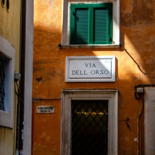 Trastevere Evening Food Experience - Colorful Trastevere architecture
