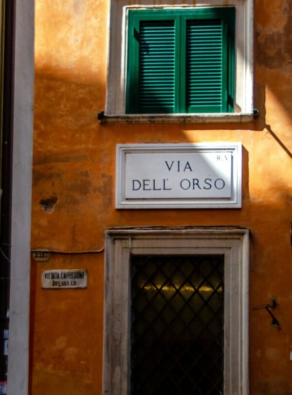 Trastevere Evening Food Experience - Colorful Trastevere architecture