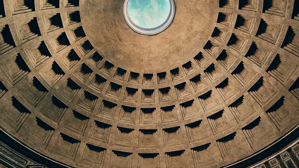 Pantheon & Historic Squares Tour - The Pantheon oculus and dome
